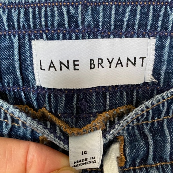 Lane Bryant Blue Denim Wide-Leg Capris - Picture 2 of 3